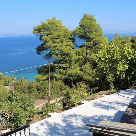 Erika View Ájosz Nikólaosz